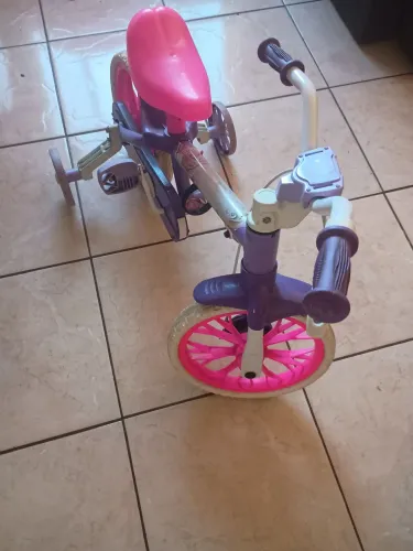 Vende-se bicicleta infantil feminina