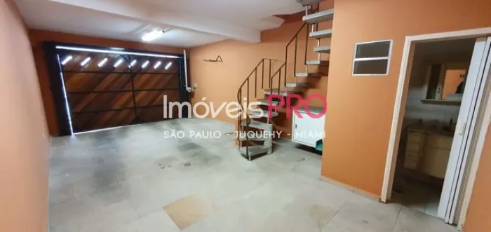 Casa térrea de Vila Na Vila Mariana - 190M - 3DORMS/3VAGAS DE GARAGEM