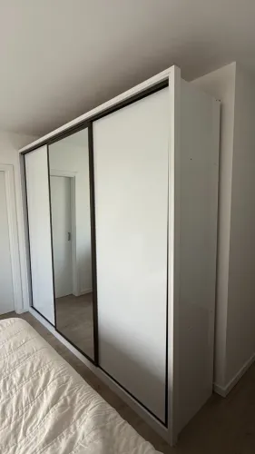 Guarda Roupa 3 Portas de Correr 6 Gavetas com Espelho 2,70m