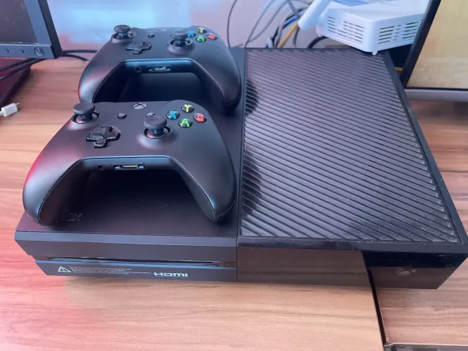 Xbox one 1TB completo e jogos