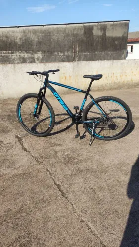 Bicicleta Aro 29 Gts Pro M5 Techs 21 Marchas Freios À Disco Quadro de alumínio