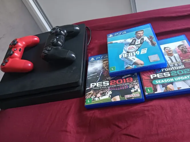 PS4 slin-1TB acompanha 3 jogos de cd mais jogos qua já acompanha! ( Apenas 1 dono )
