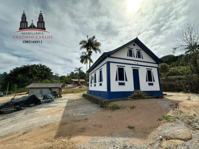 Chácara à Venda em Antônio Carlos/SC Bairro Rachadel
