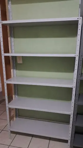Estante NOVA
