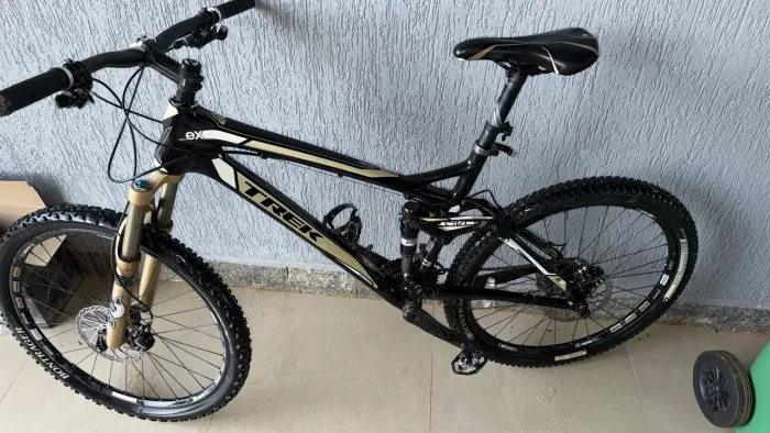 Mountain Bike Trek Fuel EX 9.7 Carbono 2011 Aro 26