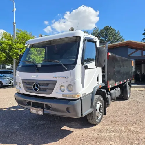 Mb 815 ACELLO CARROCERIA GAS PLATAFORMA - 2012