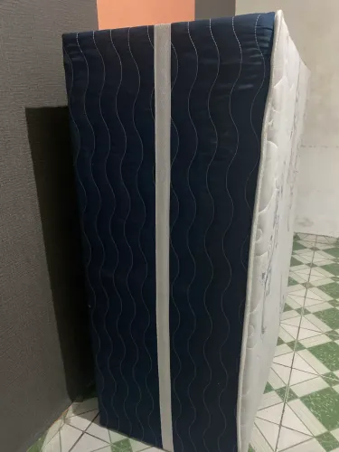 Cama box com colchão imbuído