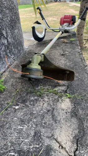 Roçadeira honda