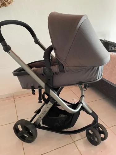Carrinho de bebê com base e bebê conforto safety 1st - travel system mobi + Almofada safe