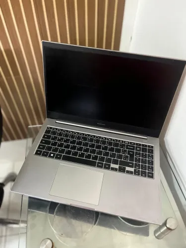 Notebook Samsung de 15.6 polegadas, Windows 11, 4 gb ram