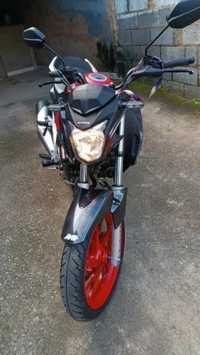 Cb Twister 250 , moto estado de nova ! ZAP *