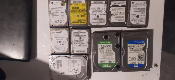 Lote com 10 HDs diversos tamanhos 1TB/500/320