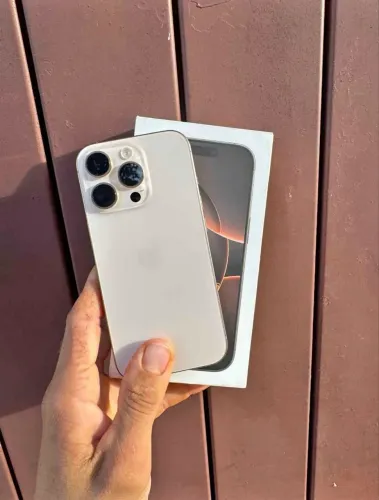 iPhone 16 Pro Max 256Gb