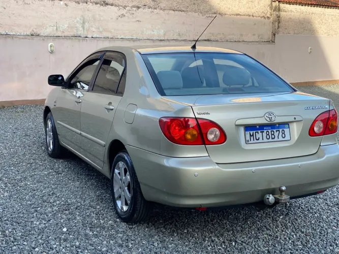 Toyota Corolla XLI 1.6 16V 110cv Mec. 2004