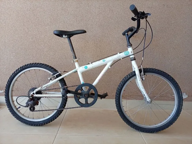 Vende-se bike Caloi com 7 marchas passador automático