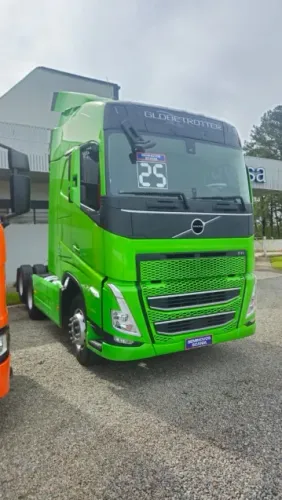 Volvo FH460 6X2 2024/2025