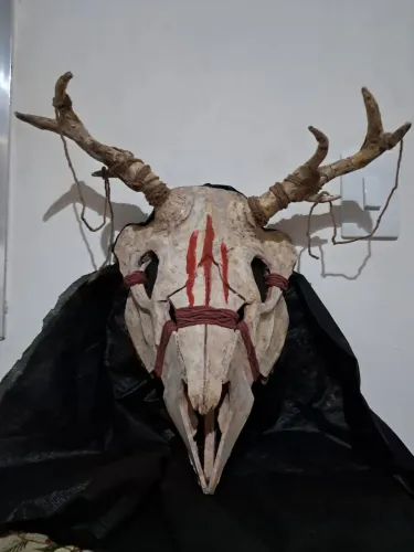 Máscara de Halloween Feita à Mão 