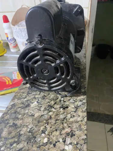 Bomba d?água Dancor ½ CV - para reparo ou retirada de peças