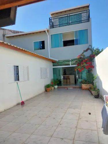 Casa à venda na Vila Barão, em Sorocaba-SP