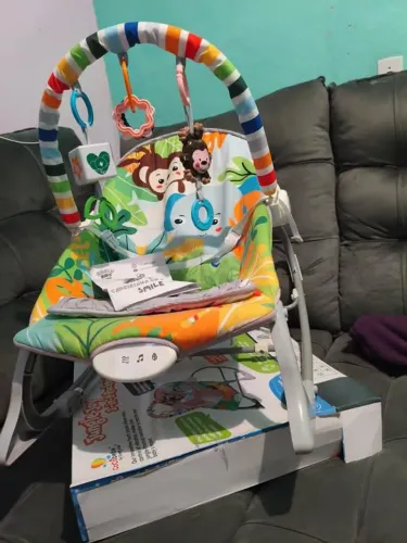 Cadeirinha Descanso Balanço Vibratória com Musical e Ruído Branco 0-18kg