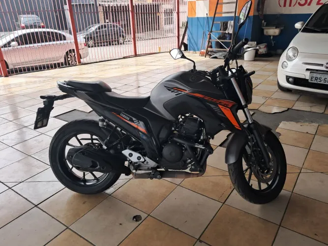Yamaha fazer Fz25