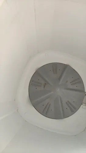 13 kg Tanquinho de lavar roupas em excelente estado de funcionamento.