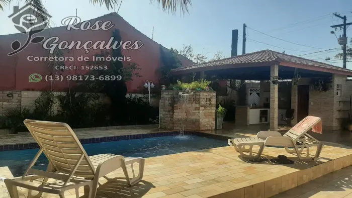 Sobrado para venda com 3 quartos e piscina Bal. Tupy - Itanhaém - SP