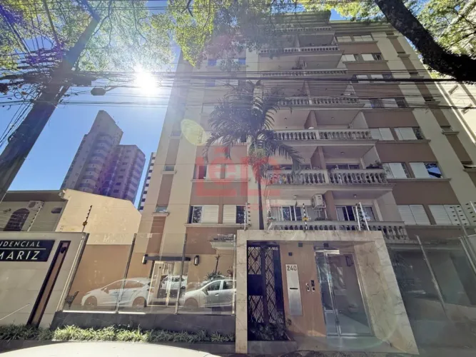 Apartamento para alugar na Zona 07 em Maringá com 3 quartos, suíte e 99 m² de área útil