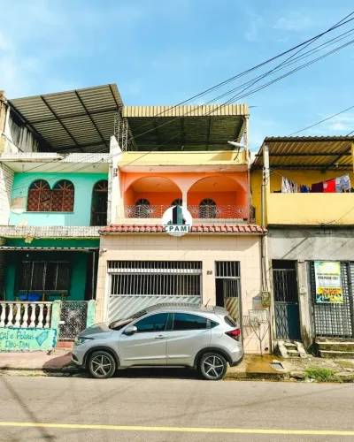 Morro da Liberdade | Casa, 231m² em Rua Principal, 3 Pavimentos | VENDA