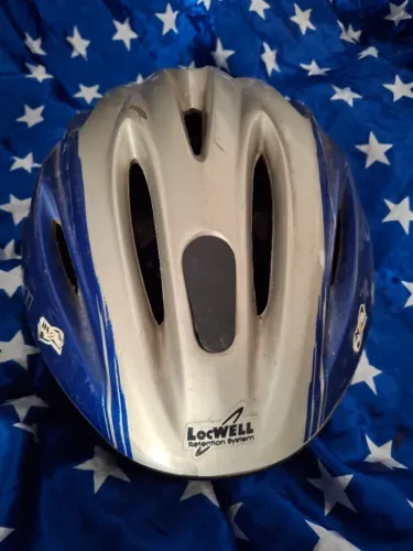 capacete para ciclista 