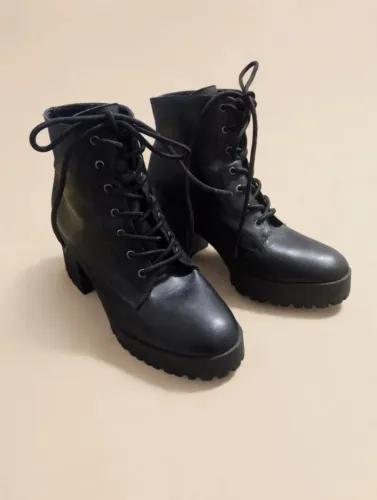 Coturno Stilleto preto tam 39