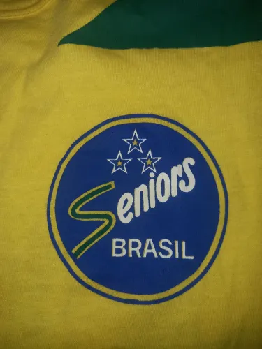 Camisa antiga Brasil veste P usada