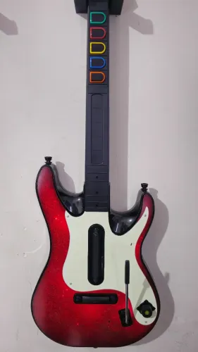 Guitarra Guitar Hero 5 Xbox 360 - Revisada e testada Strumlab