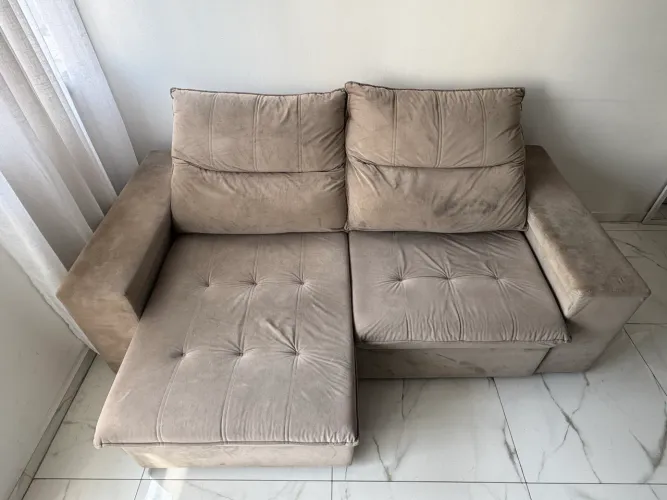 Sofá Retrátil 2,10m com tecido em Suede Cinza claro