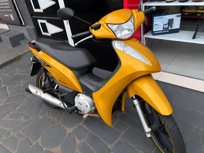 VENDE-SE HONDA BIZ 125 EX 2011