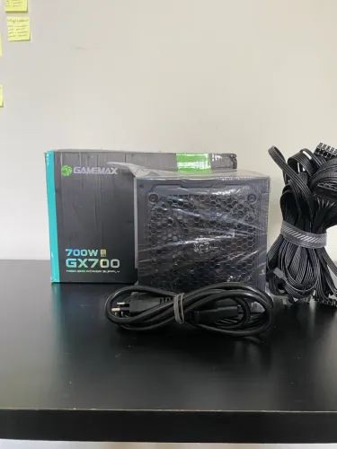 Fonte 700w gamemax