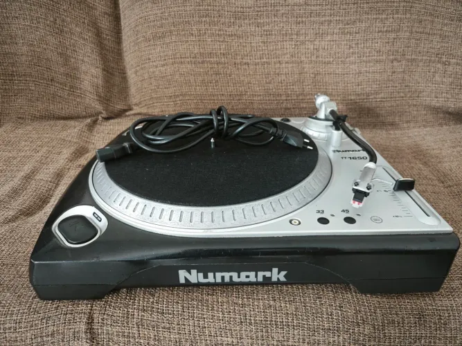 Toca Discos Numark TT 1650 Direct Driver 