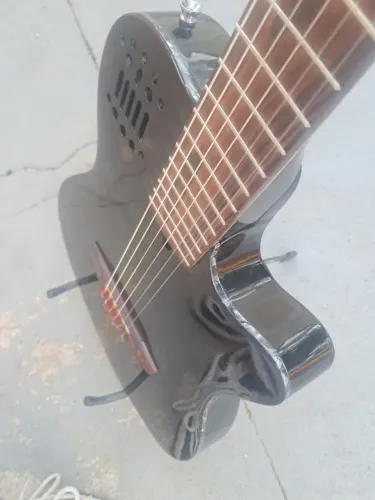 Violão Estilo Godin (Gleuso Luthier)