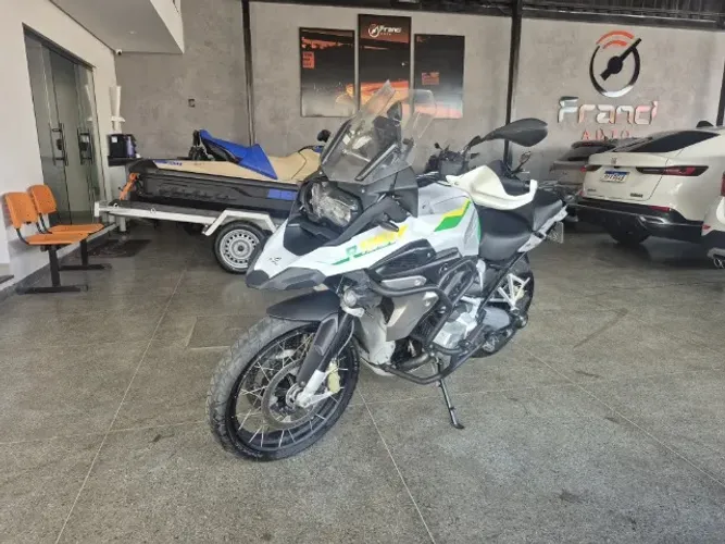 BMW R1250 GS PREMIUM 2022 COM APENAS 19700 KM RODADOS CONFORTO E MUITO ESTILO!!!