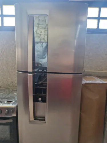 Geladeira inox Electrolux 382l