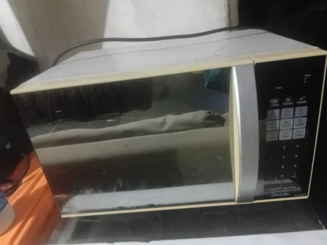 Micro-onda pra.quwm trabalha em eletrônica pra conserto