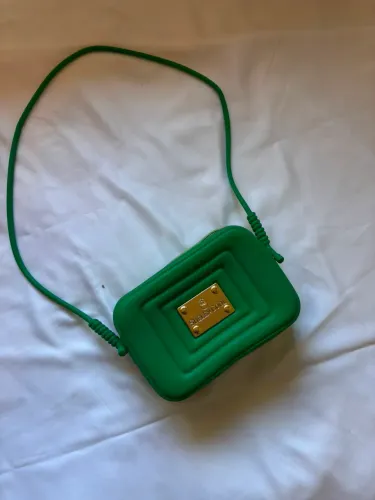 Bolsa verde chique com alça 