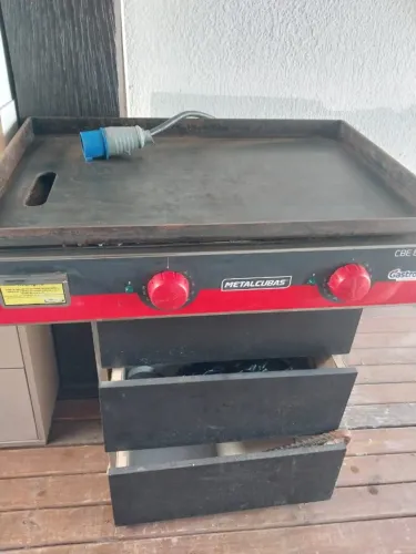 CHapa Bifeteira Metalcubas CBE 800L 220V