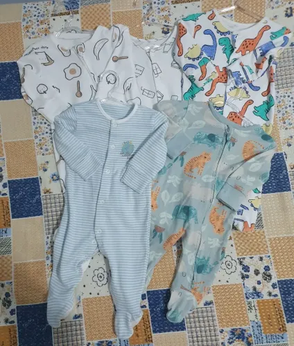 Kit macacão de malha 0 a 3 meses com 5 peças