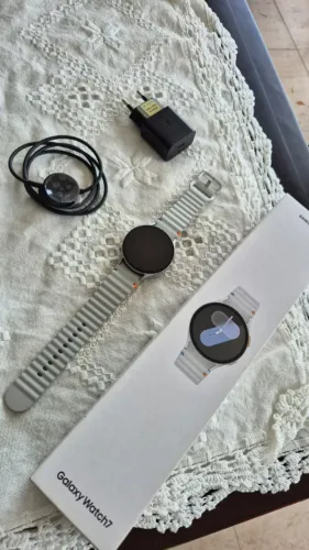 Samsung Galaxy Watch7 (Bluetooth, 44mm) - Semi Novo