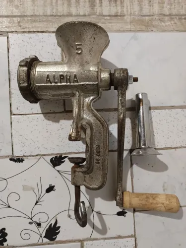 Moedor de Carne Antigo Alpha Nº 5