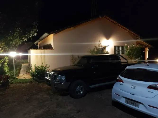 Chácara à Venda em Paranapanema com 120m², Pomar Variado e Rio nos Fundos