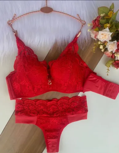 Conjunto bojo rendado sofisticado. Do M AO GG