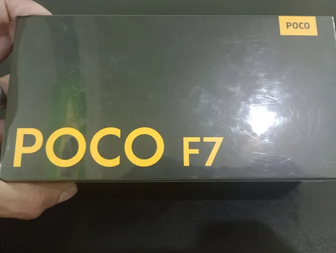 POCO F7 512 GB 12GB MEMÓRIA RAM LACRADO NA CAIXA + FONE BLUETOOTH