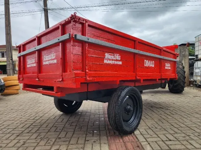 Carreta 1 Eixo p/ Trator Agrícola, Capacidade: 4 Toneladas, Marca: Vencedora Maqtron